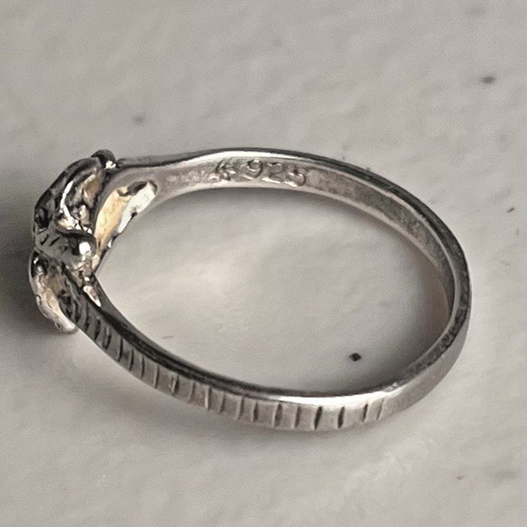 Sterling Silver 925 Rose Flower Ring Vintage Floral Design Etched Band Size 7.5 - Picture 5 of 10